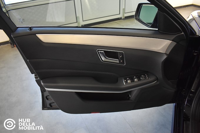 MERCEDES-BENZ E 200 BlueTEC Automatic Business